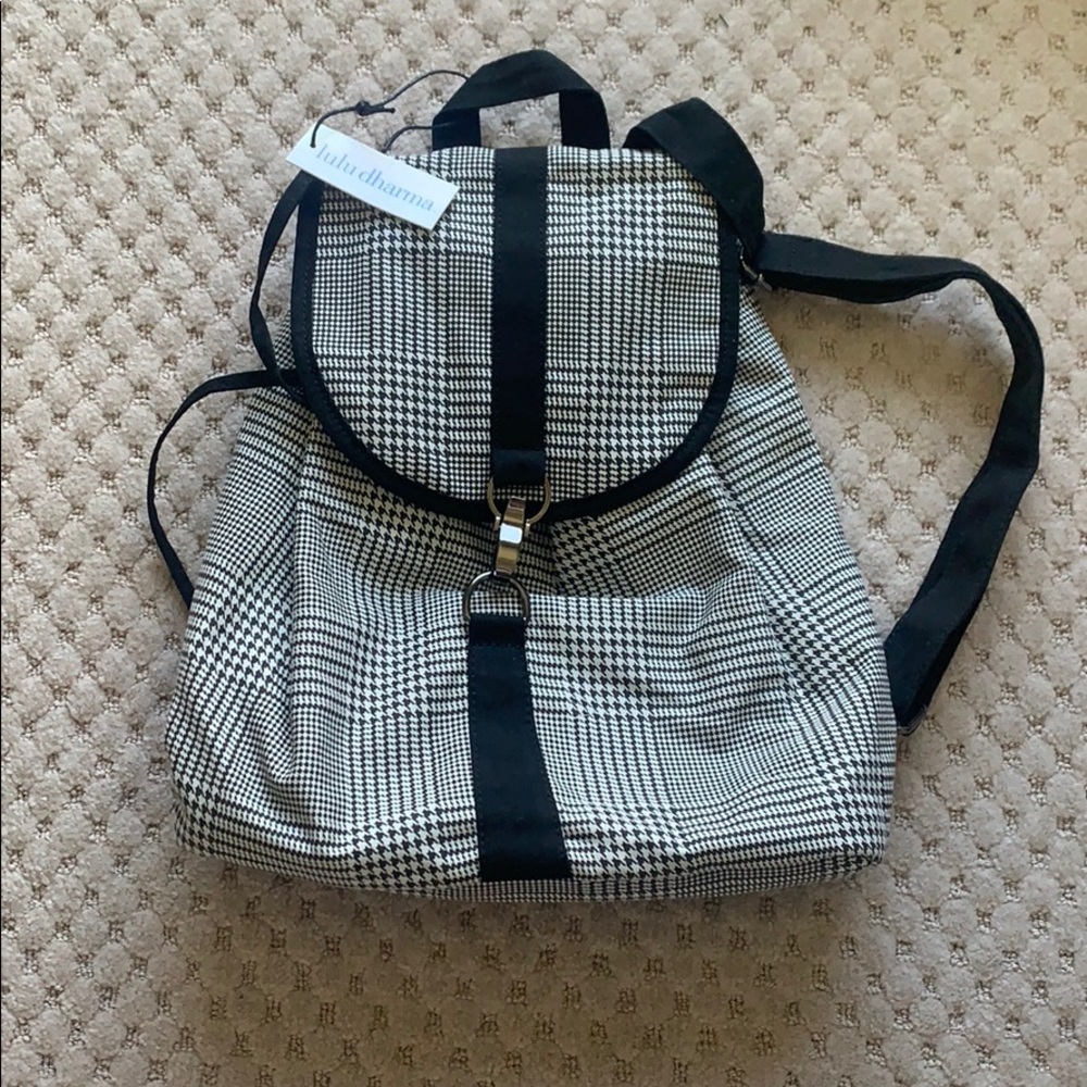 NWT lulu dharma backpack